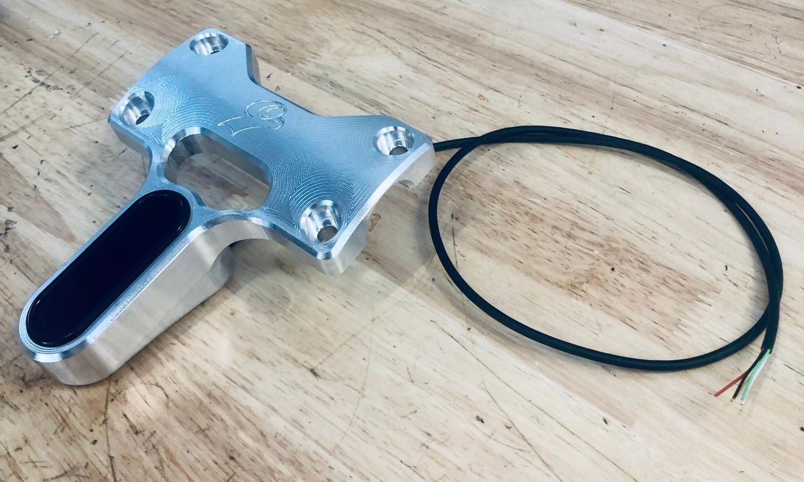 Support en aluminium fraisé